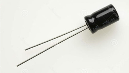 如何維護和保養運行中的CBB61啟動電容器？