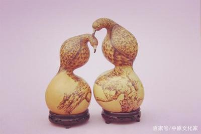 葫蘆烙畫、鐵畫、立體油畫等,這些與眾不同的畫,是傳統(tǒng)文化精華