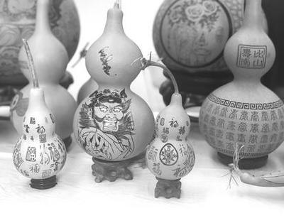 文博會上的匠心之作 燙畫葫蘆年入10萬，魚皮飾品引領文化新潮