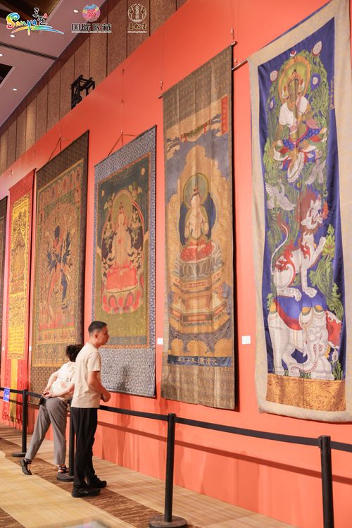 2025首屆中國民間古代藝術(shù)品國際交流匯在三亞圓滿閉幕 民間瑰寶閃耀國際舞臺